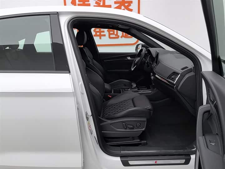 Фото 23 - Audi Q5L Sportback