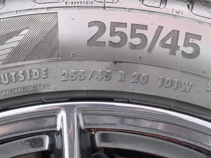 Фото 24 - Audi Q5L Sportback