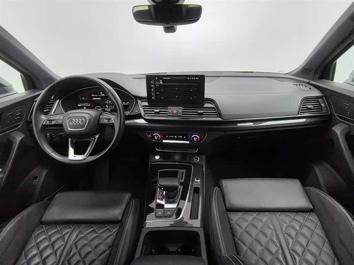 Фото 5 - Audi Q5L Sportback