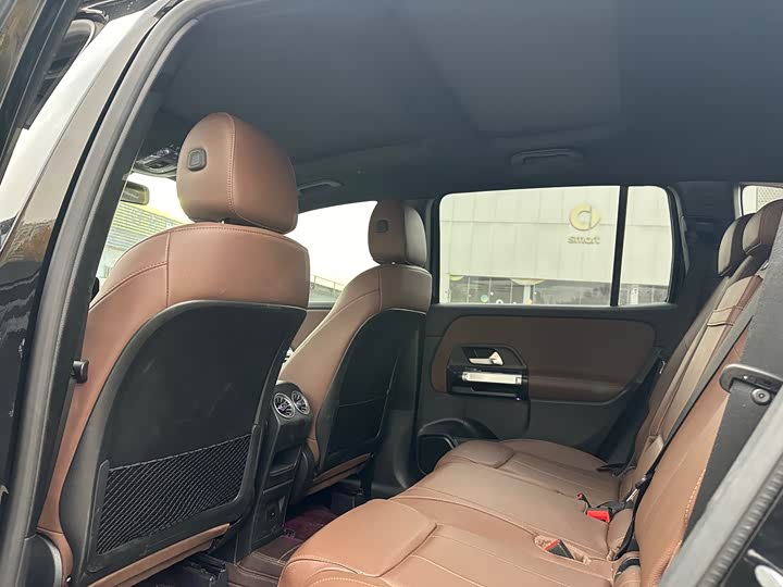 Фото 12 - Mercedes-Benz GLB-Class