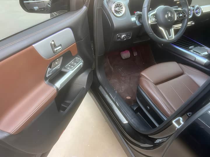 Фото 5 - Mercedes-Benz GLB-Class