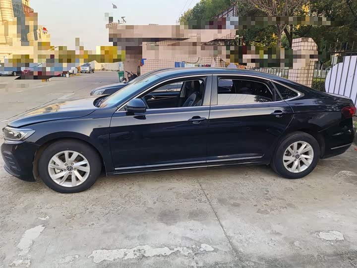 Фото 5 - Volkswagen Passat