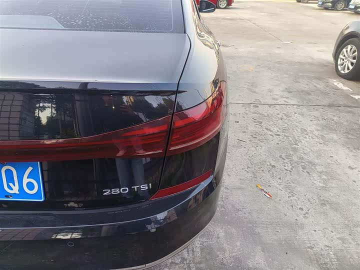 Фото 8 - Volkswagen Passat