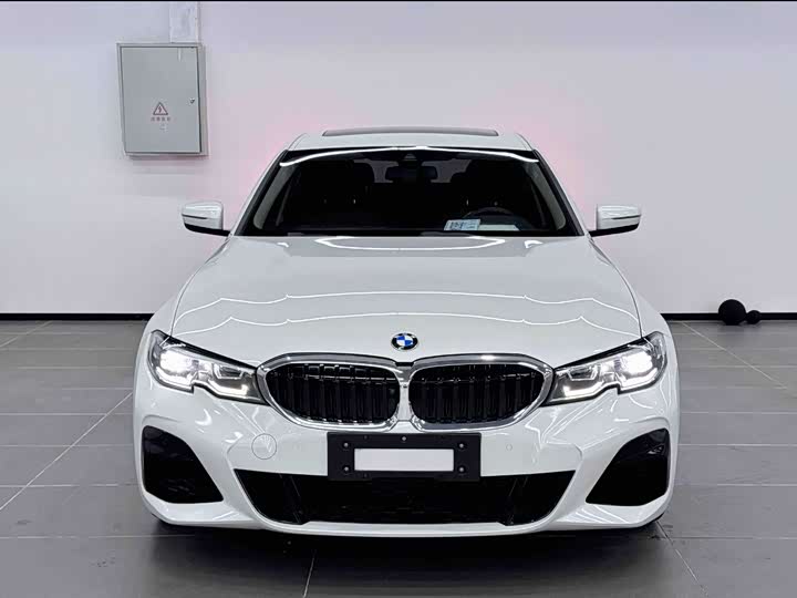 Фото 2 - BMW 3 Series
