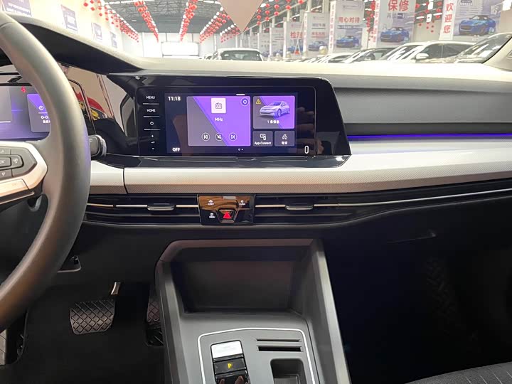 Фото 10 - Volkswagen Golf