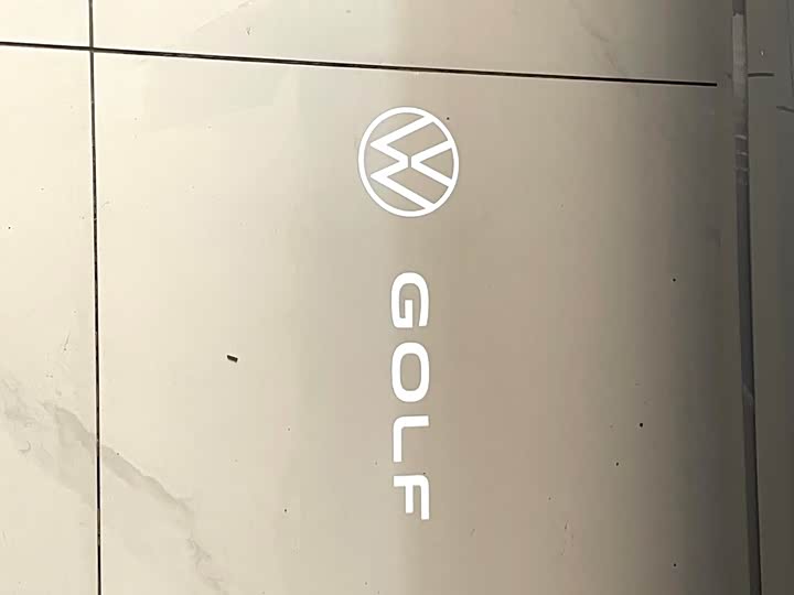 Фото 20 - Volkswagen Golf