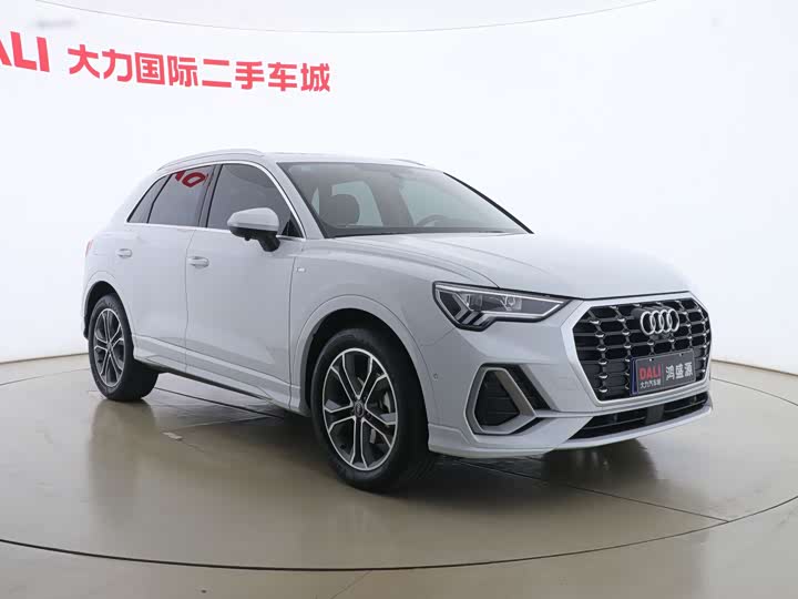 Фото 12 - Audi Q3