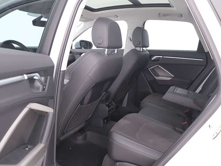 Фото 9 - Audi Q3