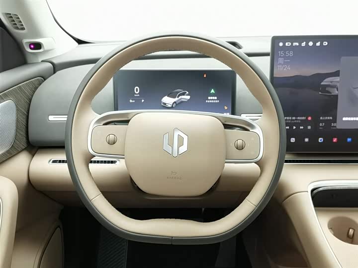 Фото 11 - Leapmotor C11