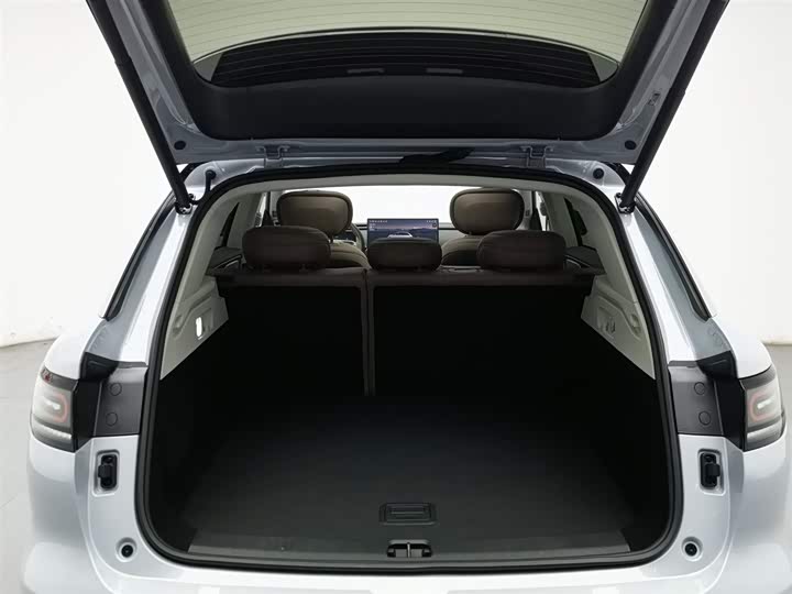 Фото 16 - Leapmotor C11