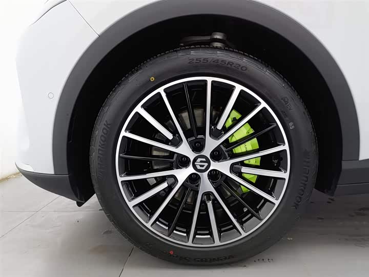 Фото 17 - Leapmotor C11