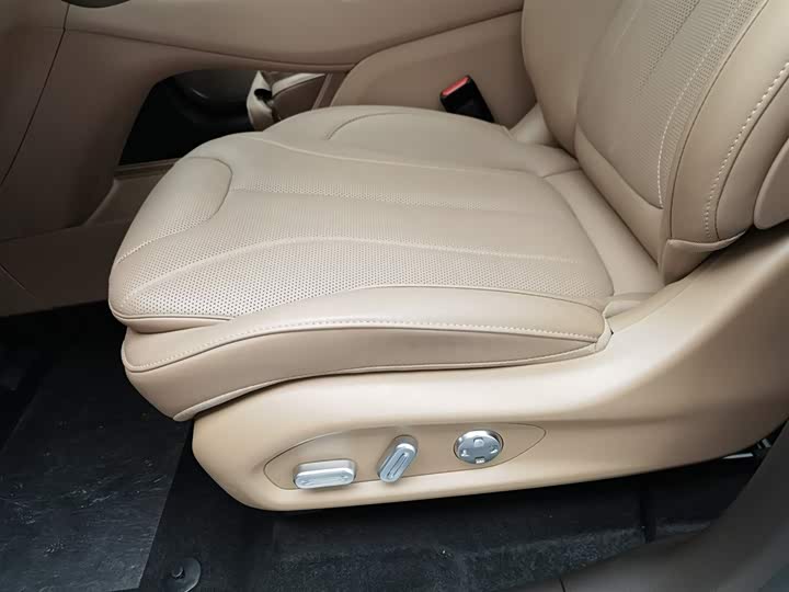 Фото 20 - Leapmotor C11