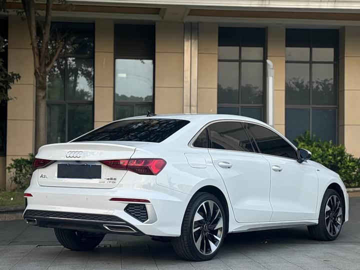 Фото 9 - Audi A3