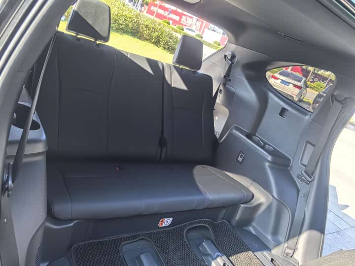 Фото 21 - Toyota Crown Kluger