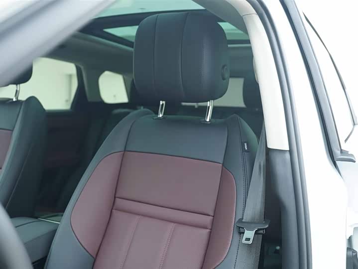 Фото 12 - Land Rover Range Rover Evoque L