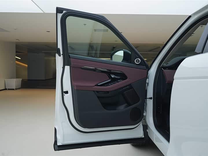 Фото 16 - Land Rover Range Rover Evoque L