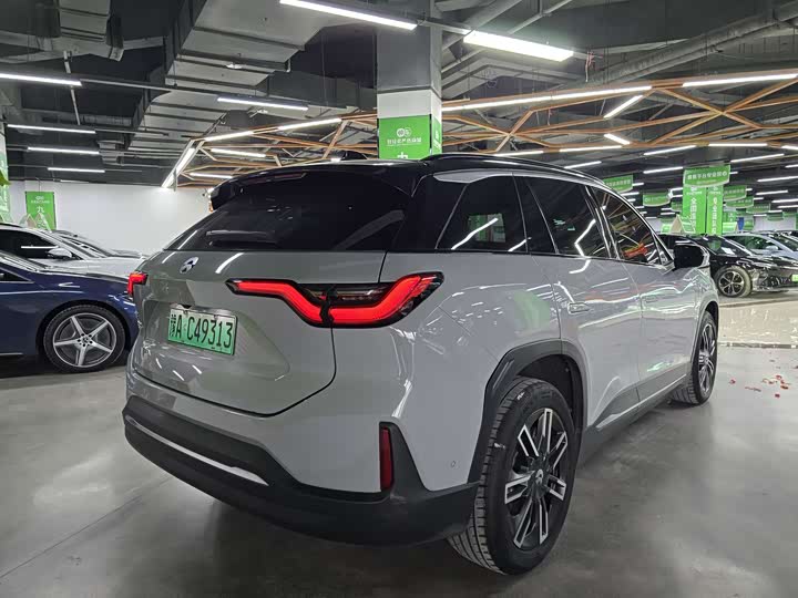 Фото 4 - Nio ES6