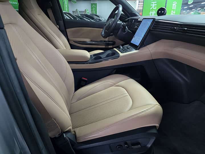 Фото 6 - Nio ES6