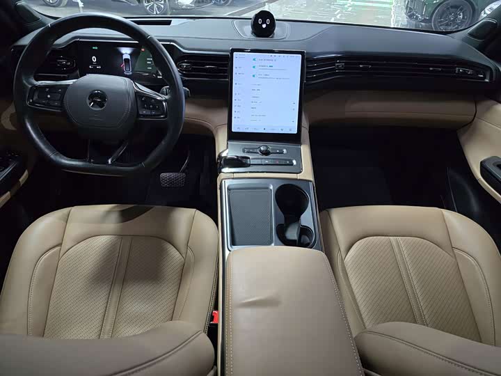 Фото 7 - Nio ES6