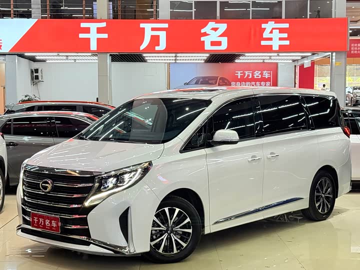 Фото 1 - GAC Trumpchi M8