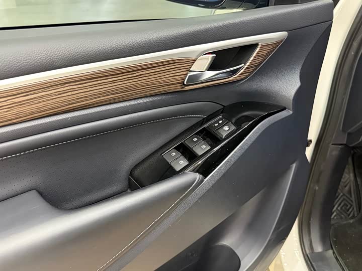 Фото 14 - GAC Trumpchi M8