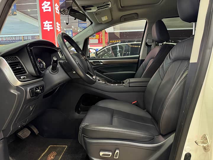 Фото 15 - GAC Trumpchi M8