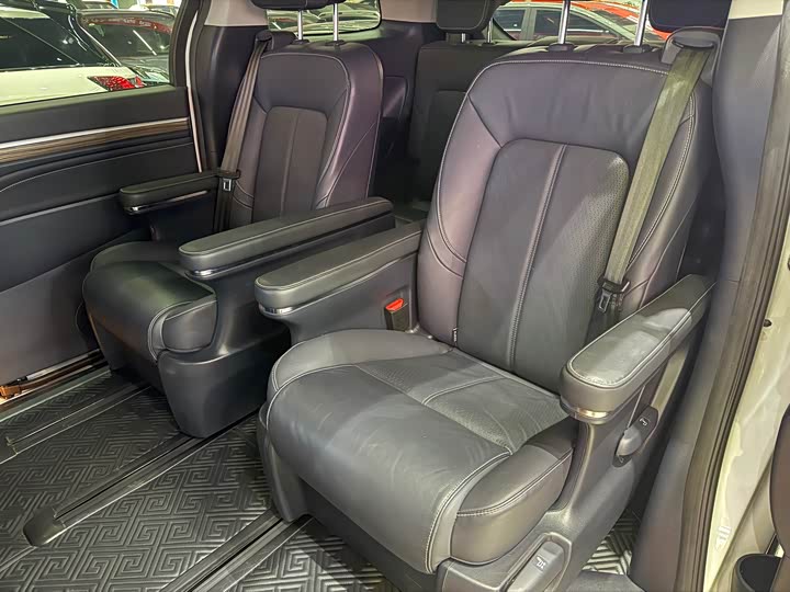 Фото 18 - GAC Trumpchi M8