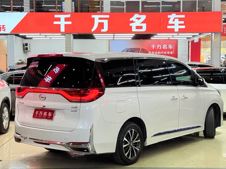 Фото 5 - GAC Trumpchi M8