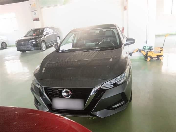 Фото 3 - Nissan Sylphy