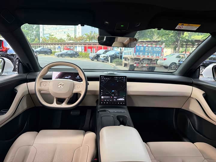 Фото 15 - Nio ET5