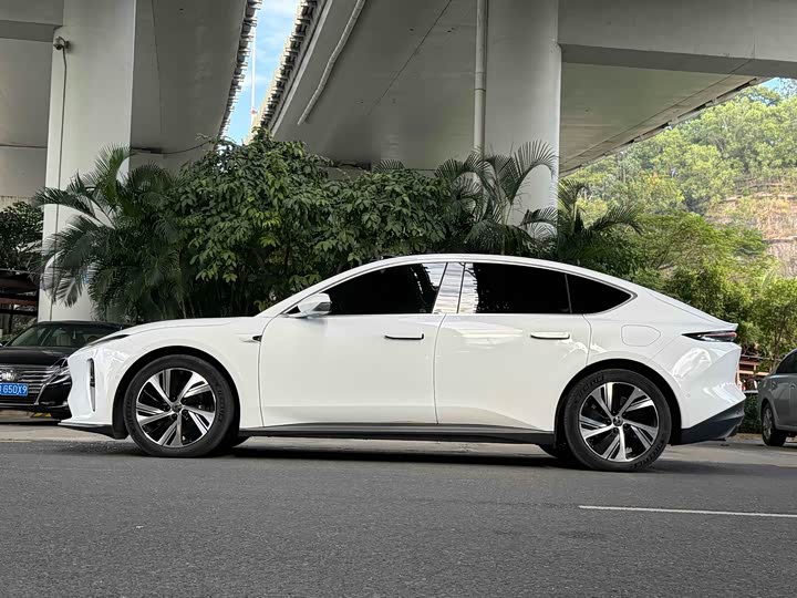 Фото 4 - Nio ET5