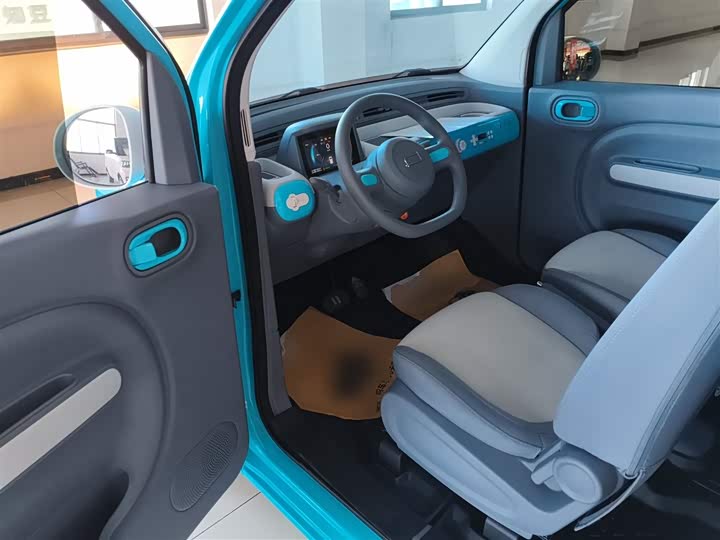 Фото 16 - Bestune Pony