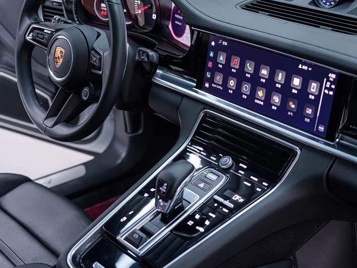 Фото 19 - Porsche Panamera