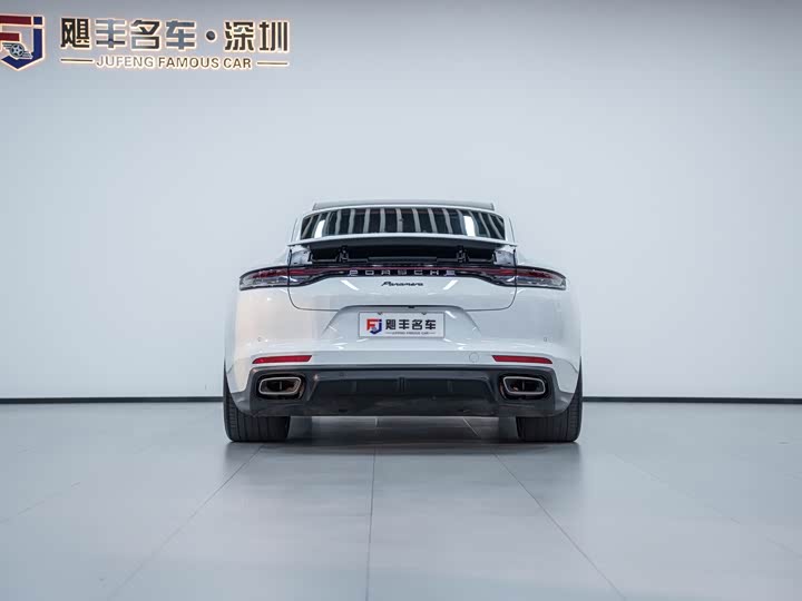 Фото 7 - Porsche Panamera