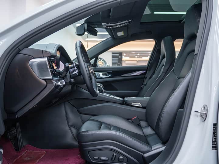 Фото 8 - Porsche Panamera