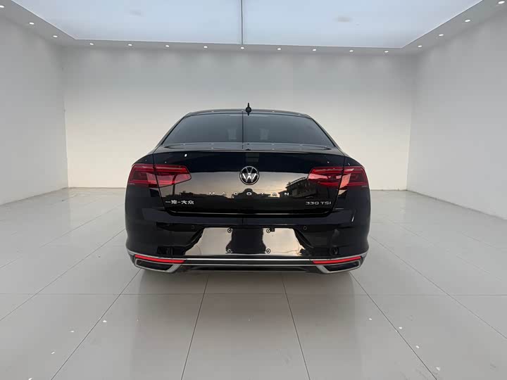 Фото 18 - Volkswagen Magotan