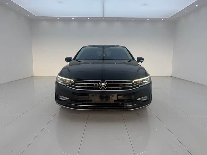 Фото 2 - Volkswagen Magotan