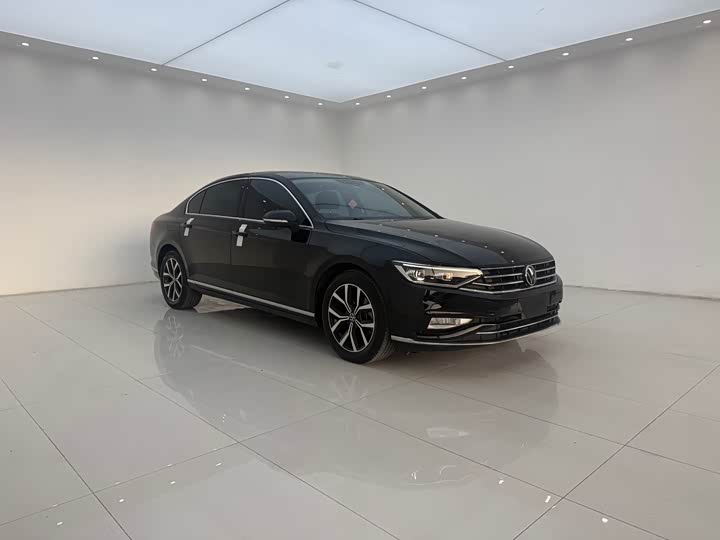 Фото 3 - Volkswagen Magotan