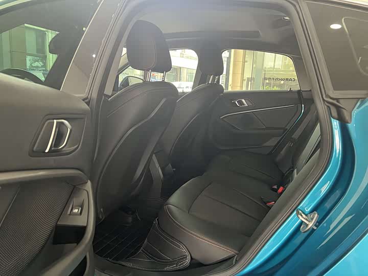 Фото 8 - BMW 2 Series