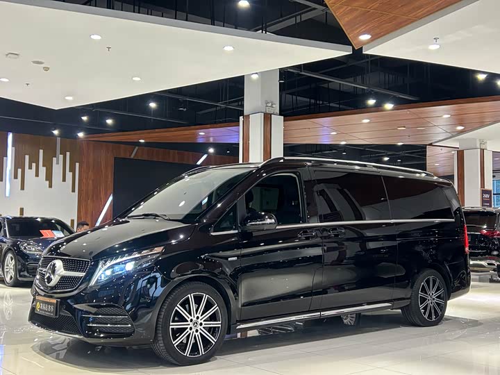 Фото 1 - Mercedes-Benz V-Class