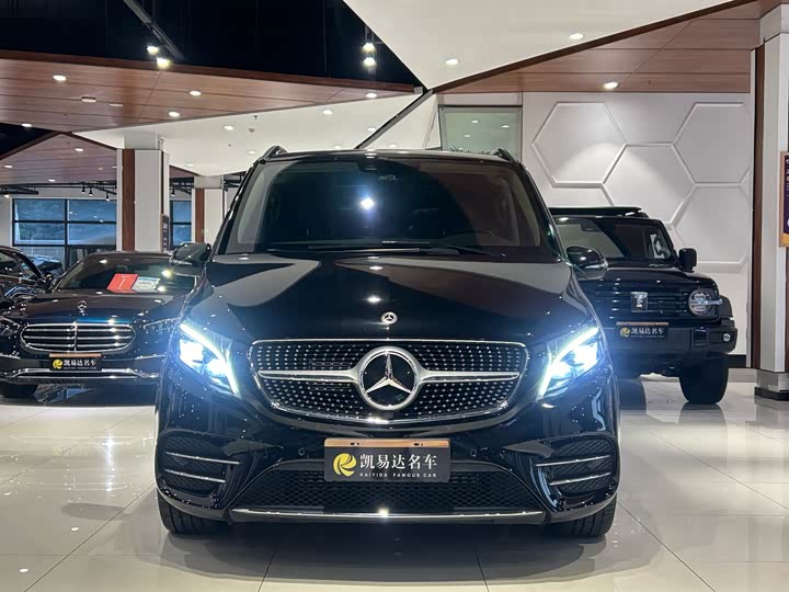 Фото 3 - Mercedes-Benz V-Class