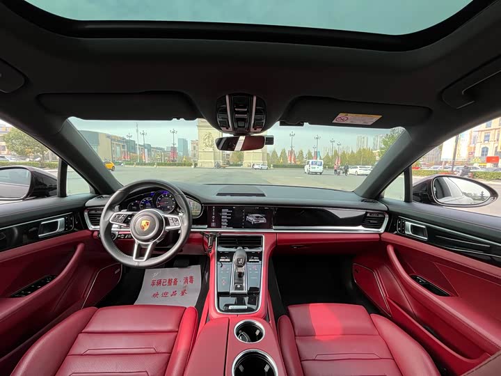 Фото 9 - Porsche Panamera