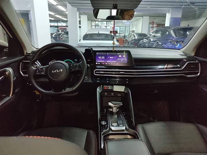 Фото 10 - Kia Sportage GT-line