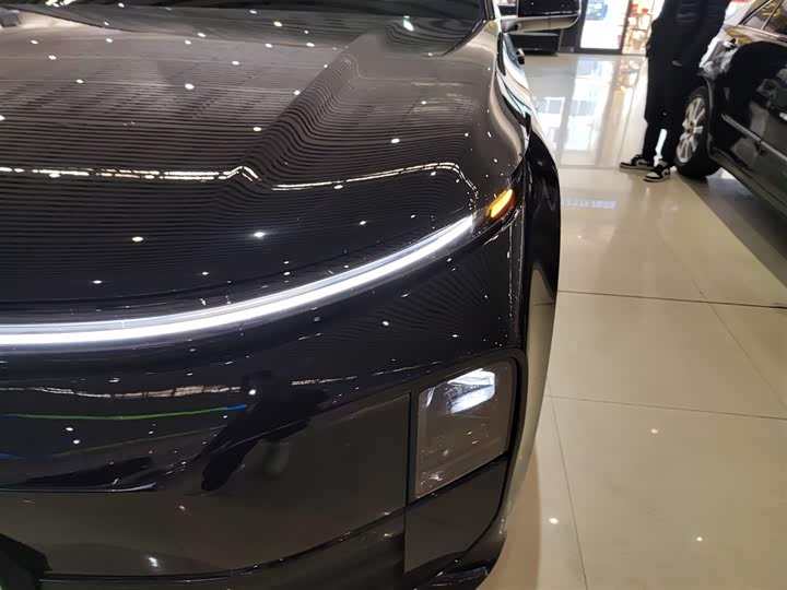 Фото 7 - LiXiang L6