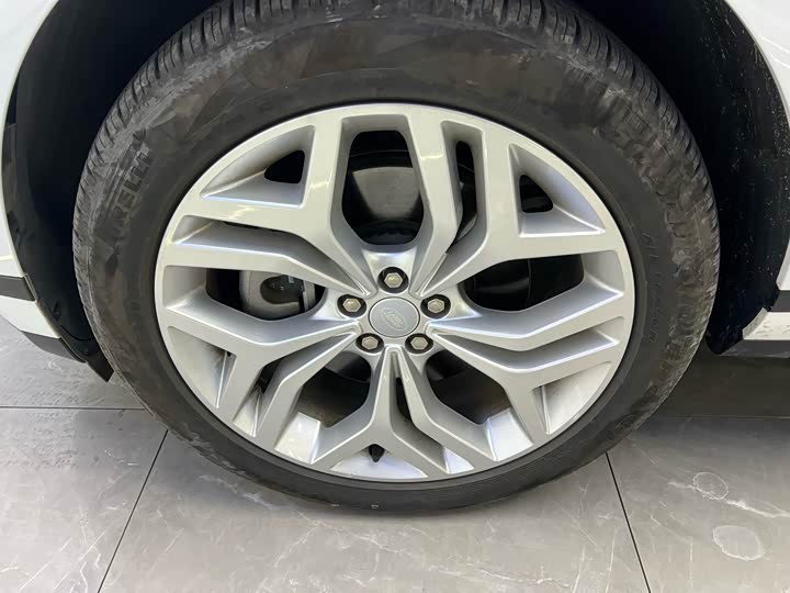 Фото 24 - Land Rover Range Rover Evoque L