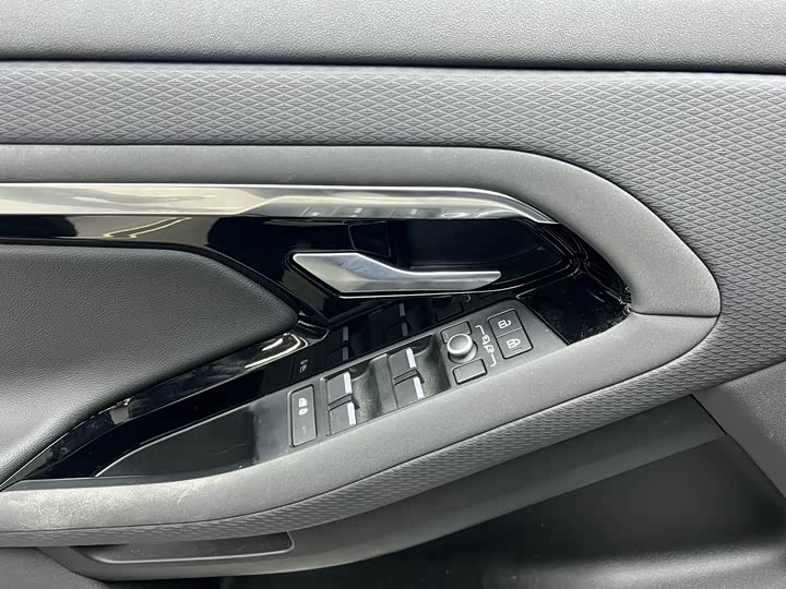 Фото 7 - Land Rover Range Rover Evoque L