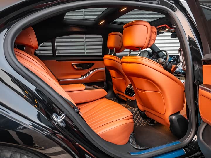 Фото 8 - Mercedes-Benz S-Class