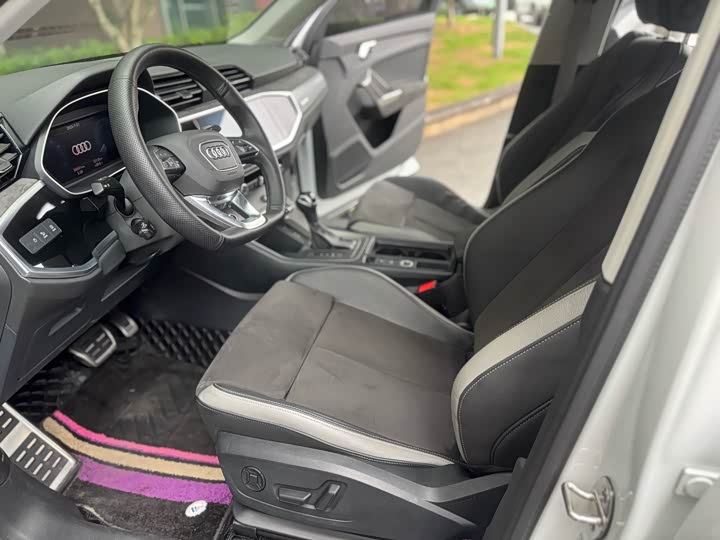 Фото 4 - Audi Q3