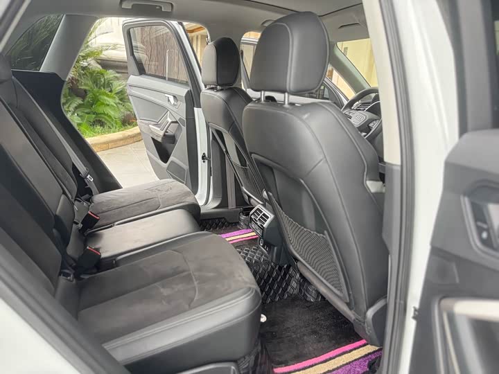 Фото 7 - Audi Q3