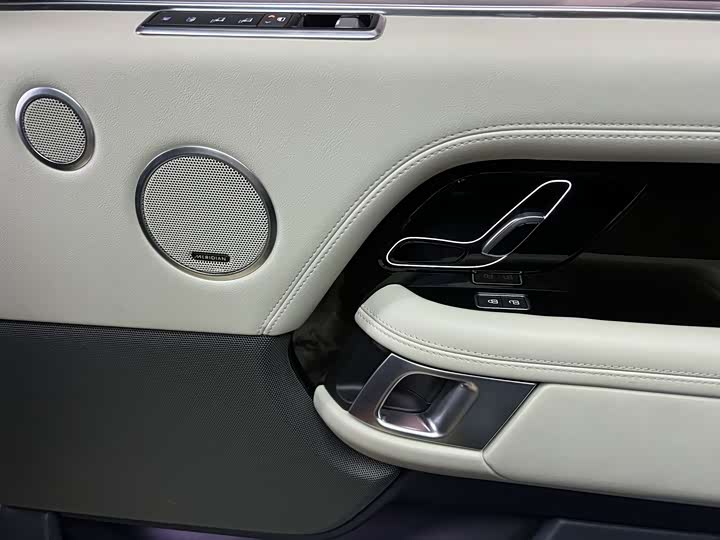 Фото 31 - Land Rover Range Rover